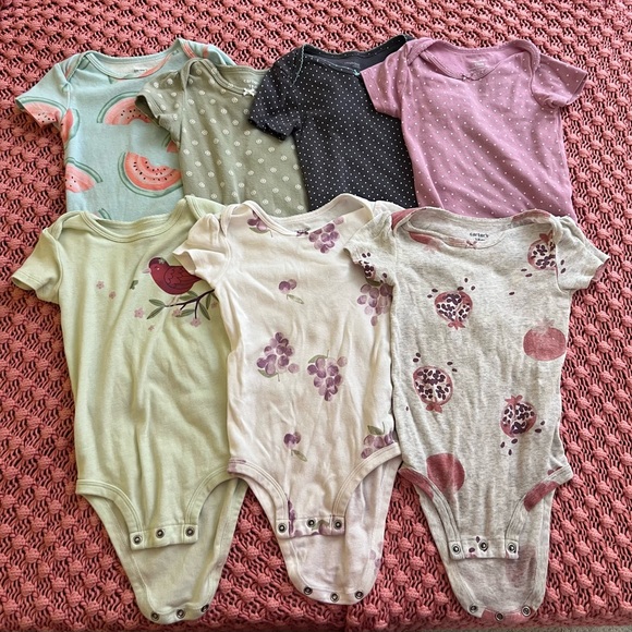 Carter's Other - 18M short sleeve bodysuits